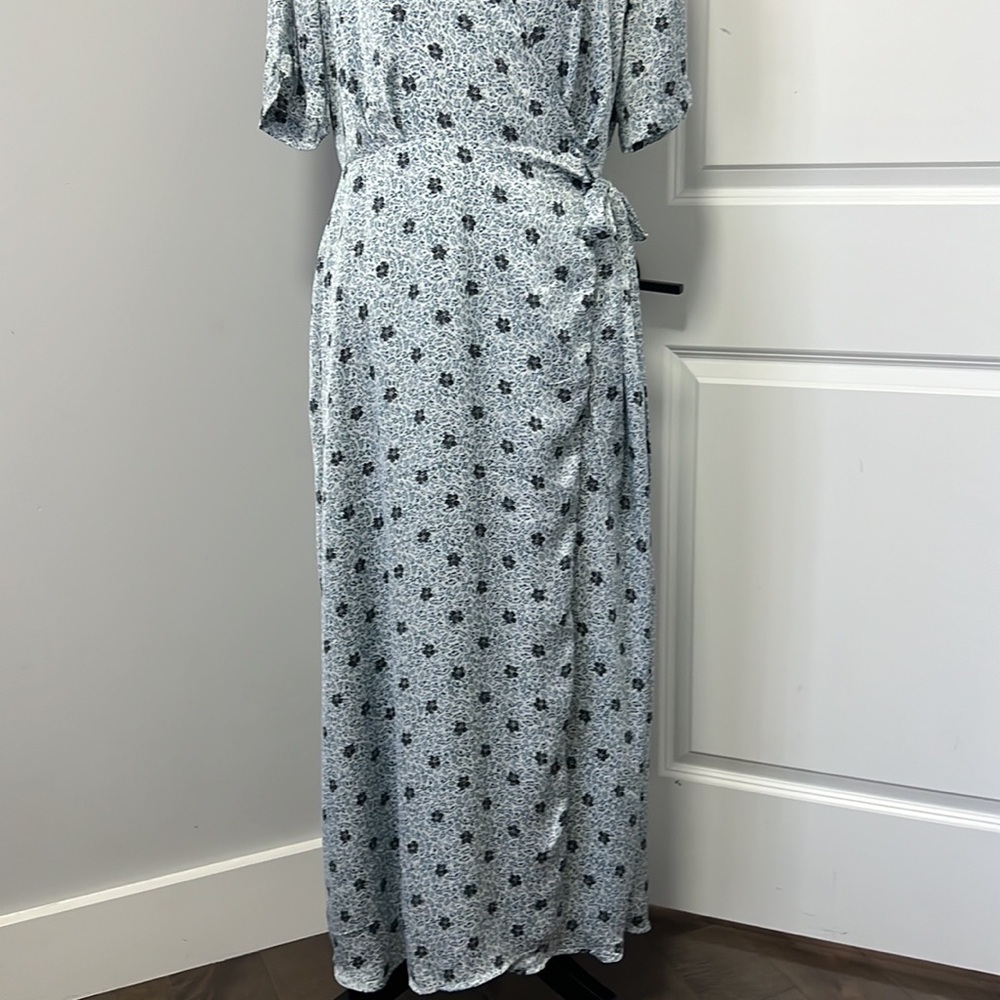 Vince Camuto Light Blue Leaf Print Elbow Length Sleeves Wrap Maxi Dress Large - Picture 5 of 10